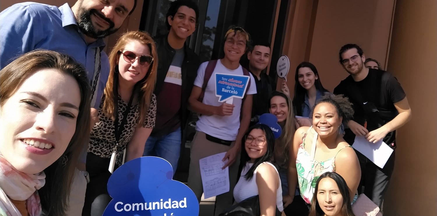 Comunidad Barceló: Estudiantes de intercambio visitan el Museo Nacional de Bellas Artes 