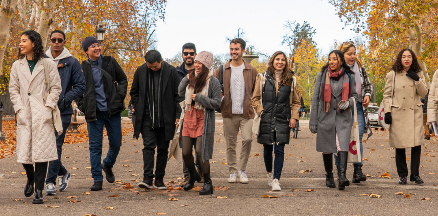 Convocatoria de Becas en España - Fundación Carolina 2024-2025